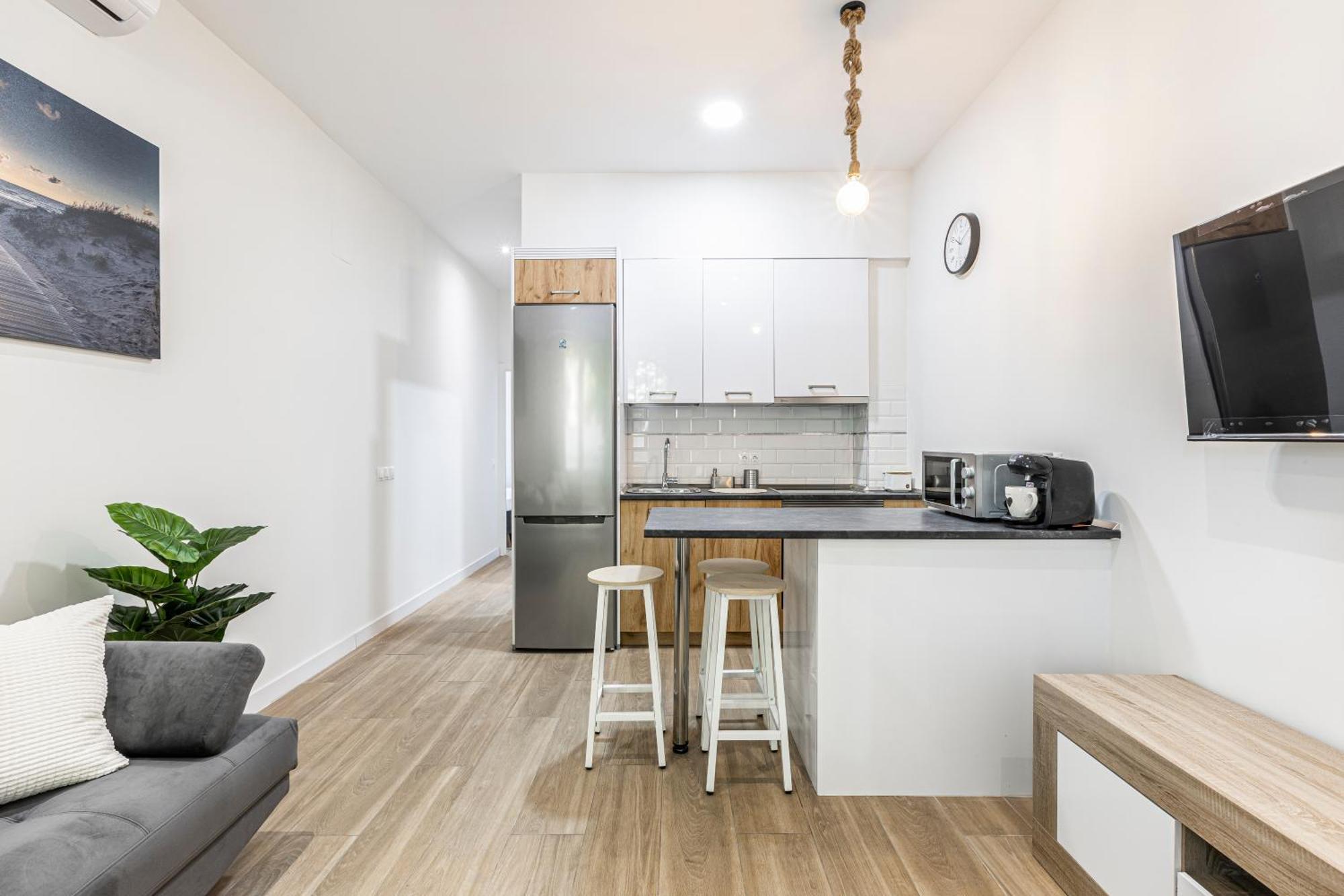 Apartamentos A 5 Minutos Del Centro De Madrid 4P Eksteriør billede
